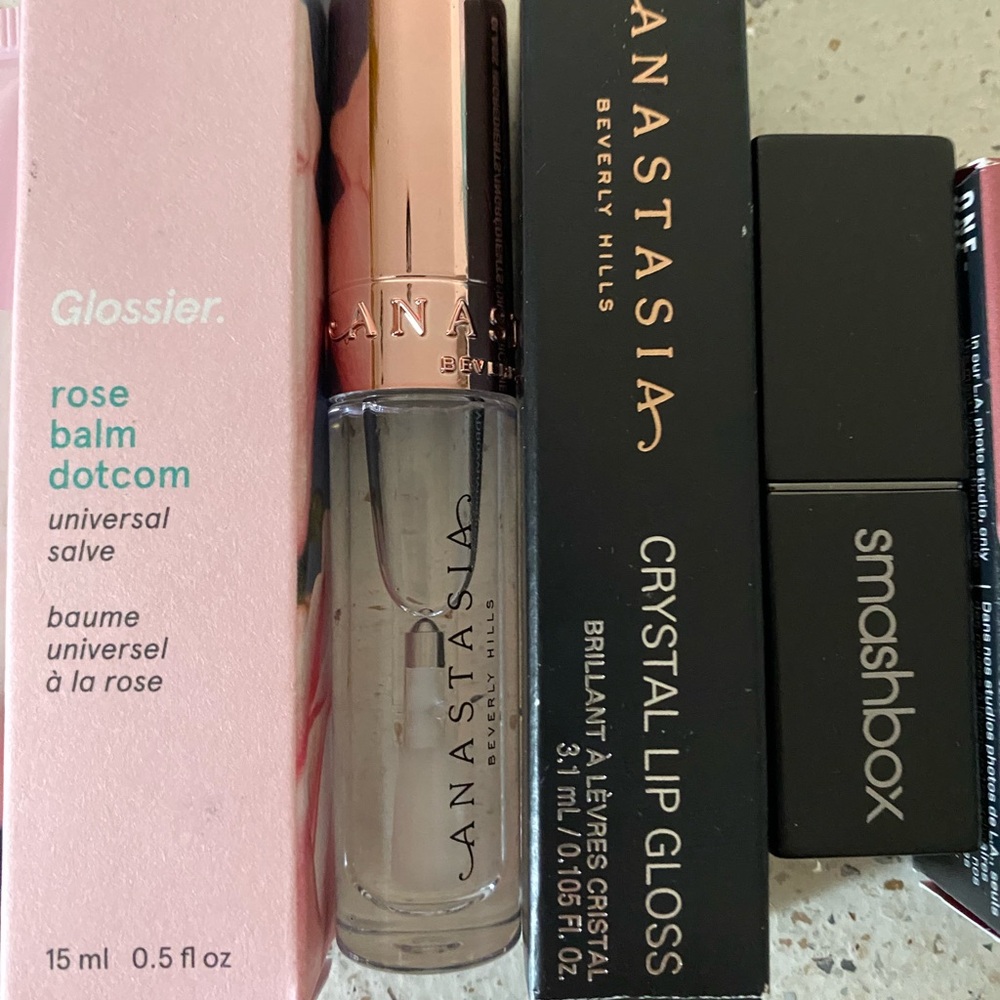 NEW! Lipstick and gloss trio - Picture 4 of 7